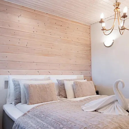 Aurora By Booklapland *