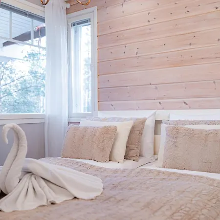 Villa Aurora By Booklapland Sinetta